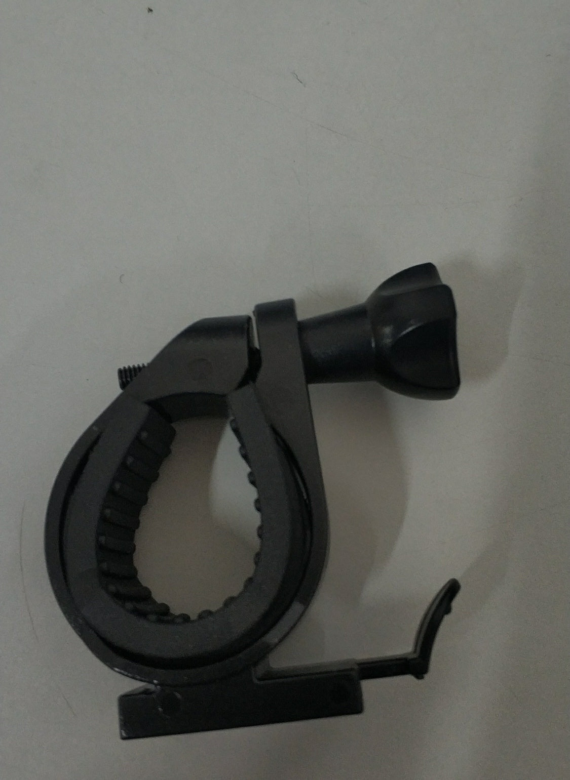Support Téléphone Vélo 5-en-1 Chargeur - Lampe Sonnette - Camp de Base Farzen