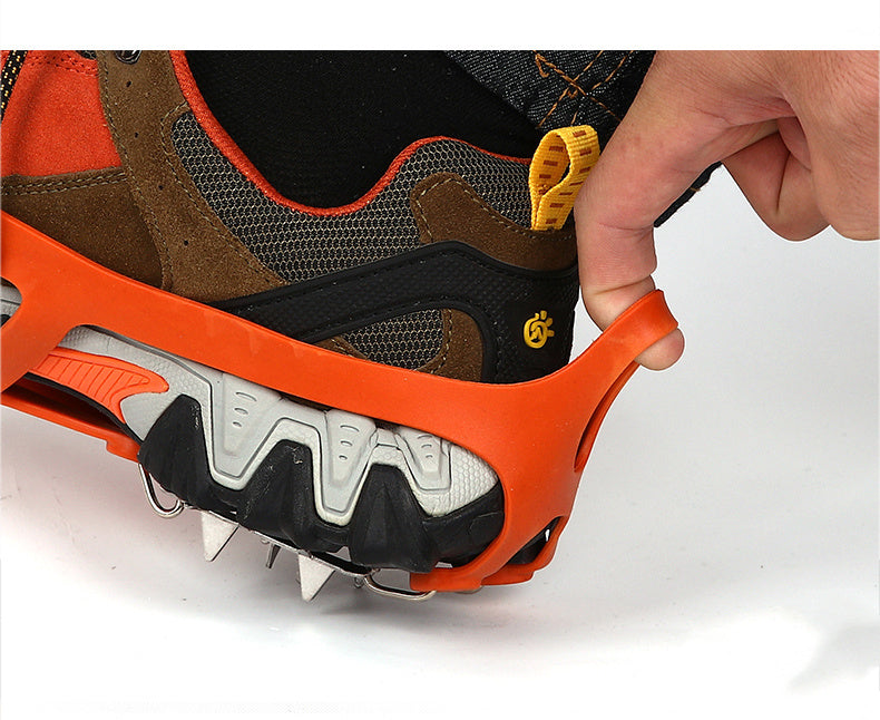 Crampons Antidérapants Renforcés - Grandes Dents Sécurité - Camp de Base Farzen