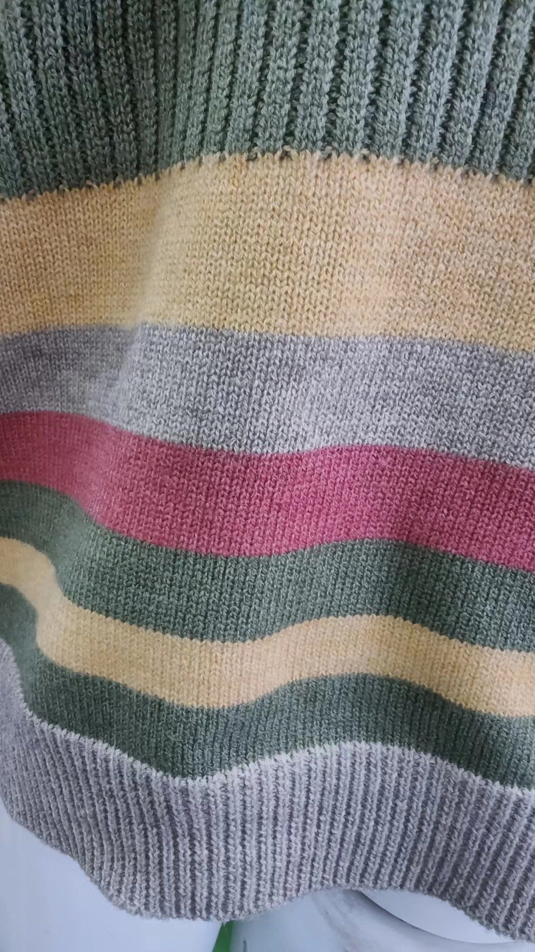 Suéter de cuello alto bicolor para otoño/invierno