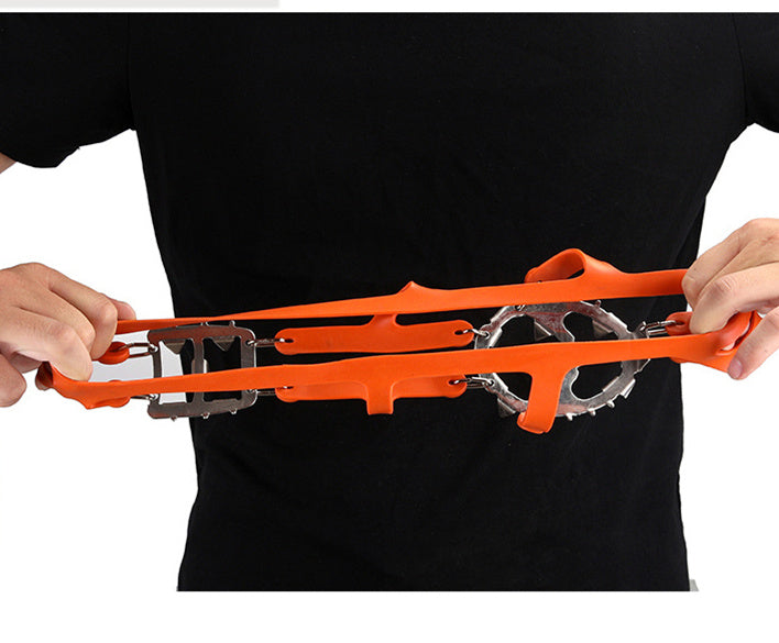 Crampons Antidérapants Renforcés - Grandes Dents Sécurité - Camp de Base Farzen