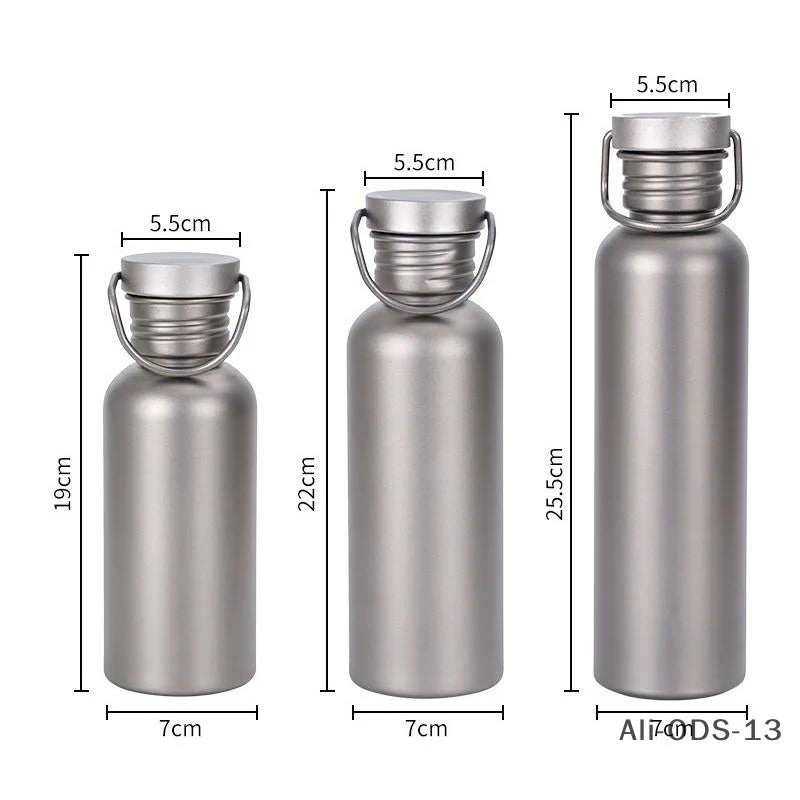 Bouteille Titane Pur 99,8% Ultra-Légère - 3 Tailles 500ml/600ml/750ml Premium Outdoor - Camp de Base Farzen