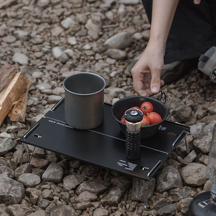 Table Pliante Camping Aluminium - Légère et Portable - Camp de Base Farzen