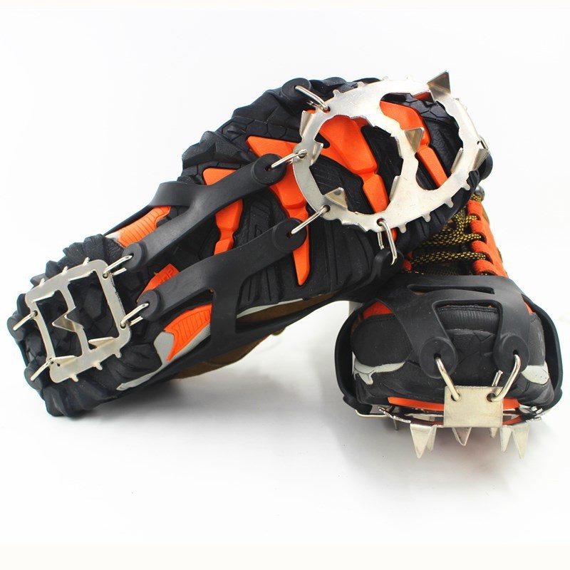 Crampons Antidérapants Renforcés - Grandes Dents Sécurité - Camp de Base Farzen
