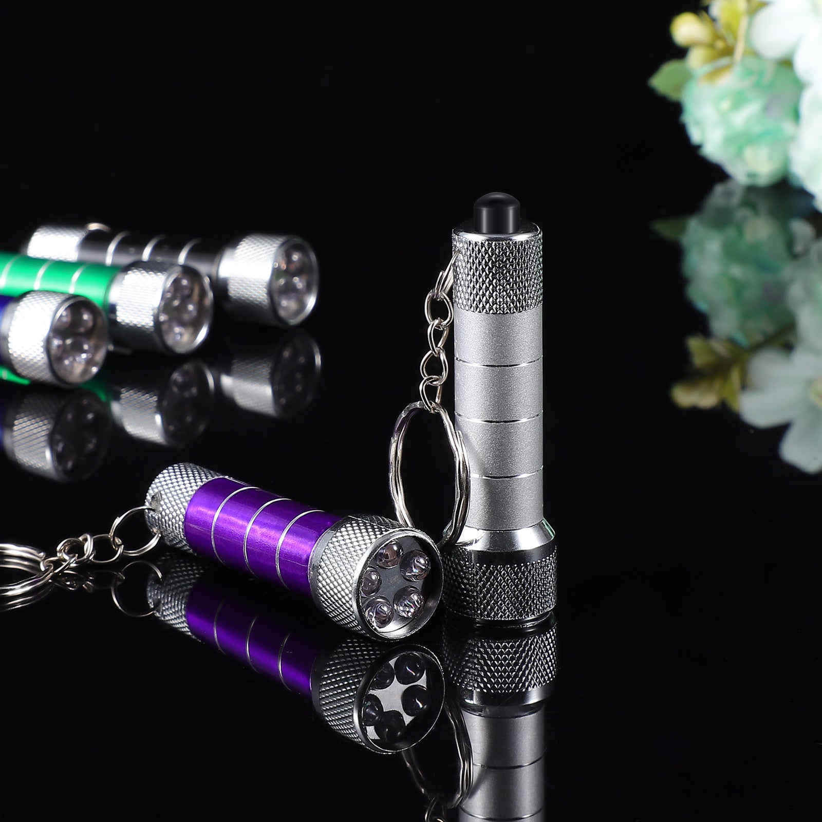 Mini Porte-Clés LED Urgence - Lampe Torche Aluminium Ultra-Légère - Camp de Base Farzen